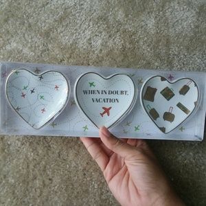 NWT Set of Vacation Trinket Trays